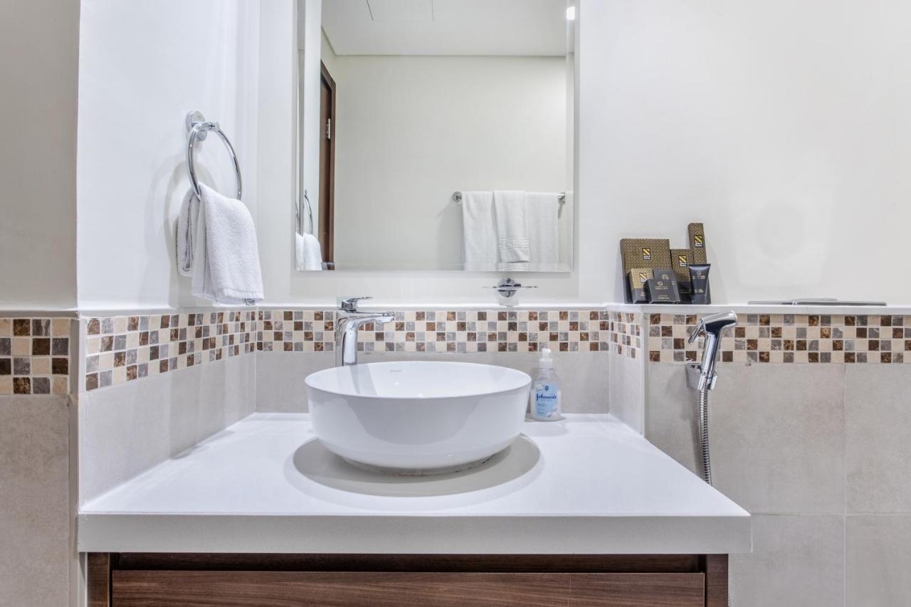 דובאי Reva Residences - One Bedroom Apartment By The S Holiday Homes מראה חיצוני תמונה